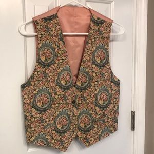 Amazing vintage floral vest